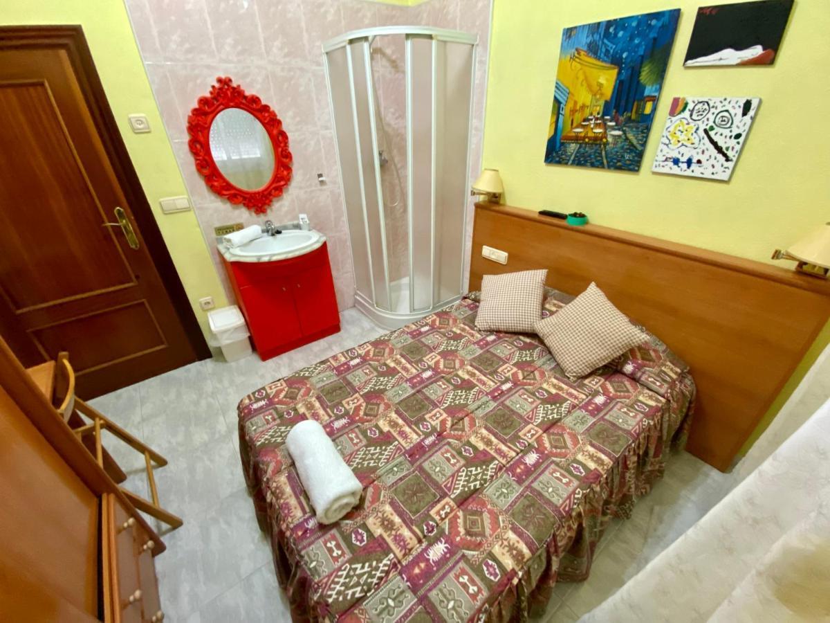 Hostal Alvarez León Buitenkant foto